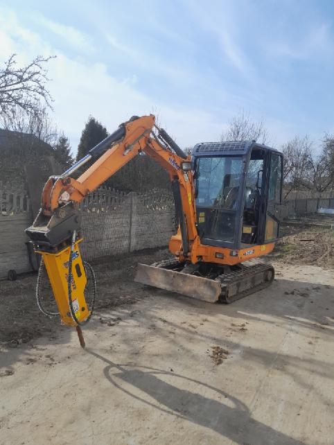 Minikoparka Hanix z młotem wyburzeniowym MS VDH 600